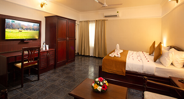 Hotel Keerthi - Thiruvananthapuram